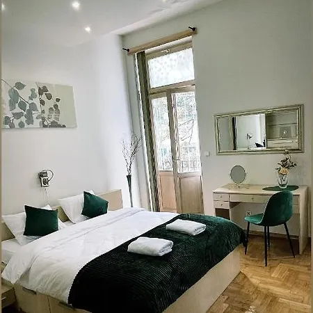 Marka 8 Kraków